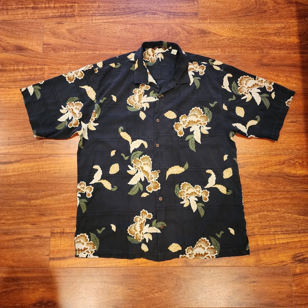 Tommy Bahama Men's Hawaii Shirt %100 Silk Size L Floral
